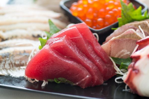 BARF -oppskrifter for katter - BARF -dietteksempel 1 for katter: Variert Sashimi